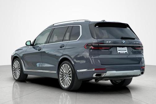 Sparkling 2024 BMW X7 xDrive40i