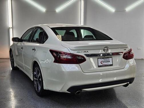 2017 Nissan Altima 2.5 SR