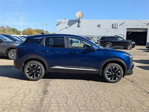 2025 Nissan Kicks SV