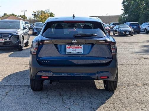 2025 Nissan Kicks SV