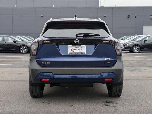 2026 Nissan Kicks SV