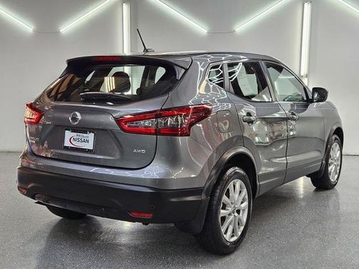 2022 Nissan Rogue Sport S