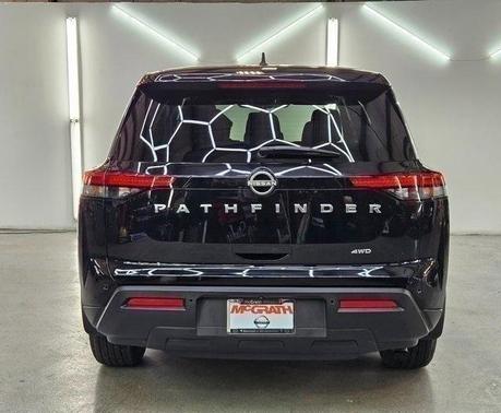 2023 Nissan Pathfinder S