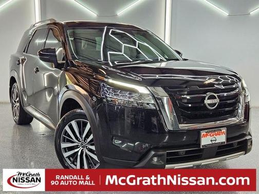 2022 Nissan Pathfinder Platinum