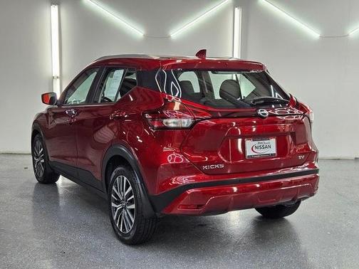 2022 Nissan Kicks SV