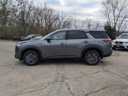 2025 Nissan Pathfinder S