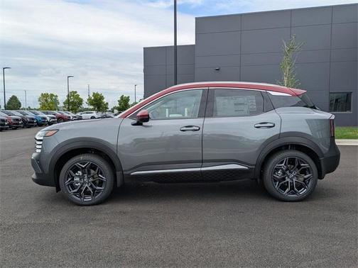 2025 Nissan Kicks SR