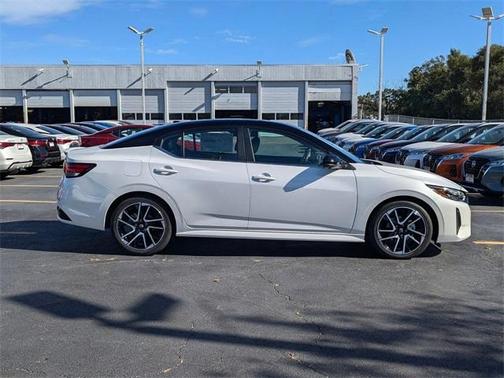 2025 Nissan Sentra SR