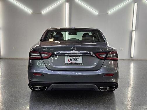 2023 Nissan Maxima SV