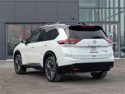 2025 Nissan Rogue Platinum