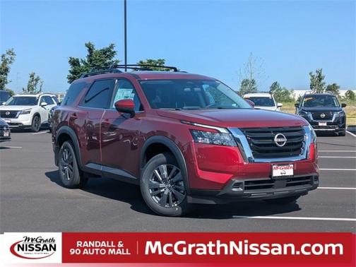 2025 Nissan Pathfinder SV