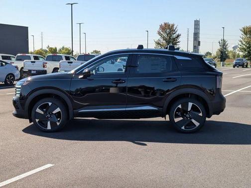 Super Black 2026 Nissan Kicks SR