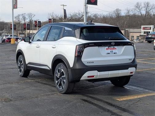 2025 Nissan Kicks SV