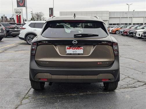 2025 Nissan Kicks SR