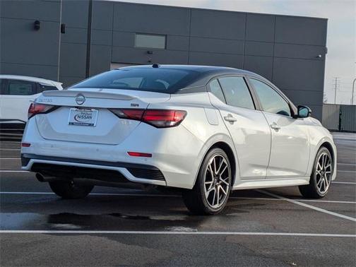 2025 Nissan Sentra SR