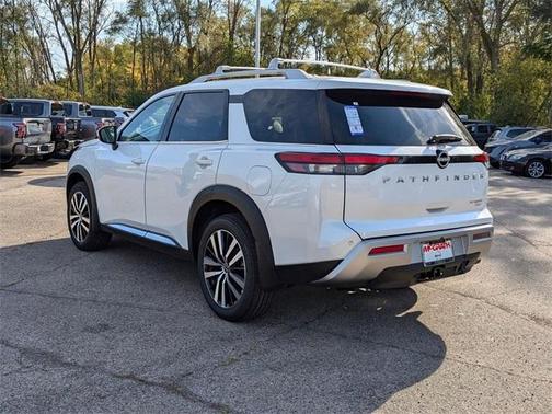 2025 Nissan Pathfinder Platinum