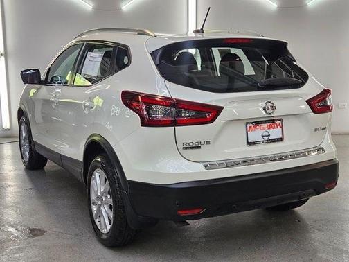 2022 Nissan Rogue Sport SV
