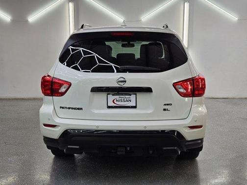 2020 Nissan Pathfinder SL