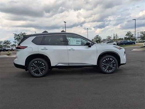 2025 Nissan Rogue Platinum