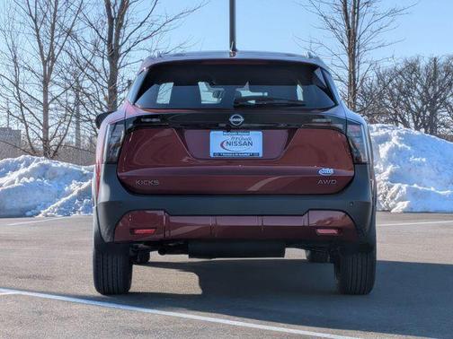 2026 Nissan Kicks SV