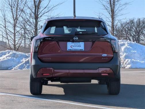 2026 Nissan Kicks SV