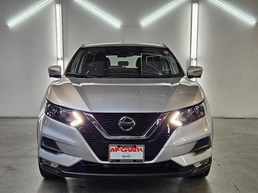 2022 Nissan Rogue Sport SV