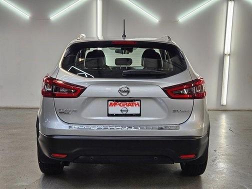 2022 Nissan Rogue Sport SV