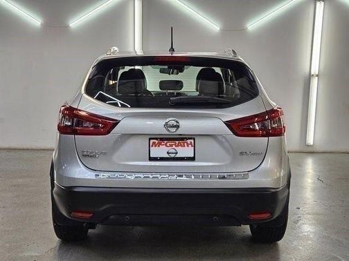 2022 Nissan Rogue Sport SV