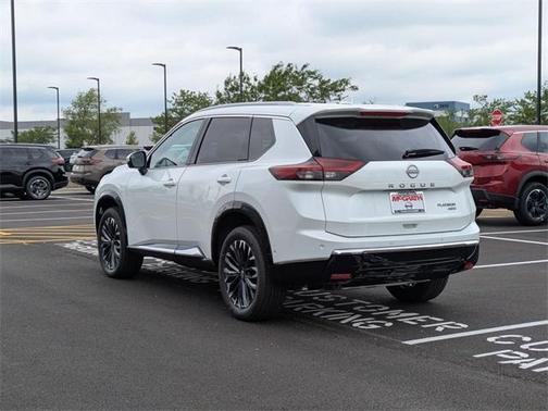 2025 Nissan Rogue Platinum