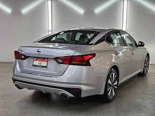 2022 Nissan Altima 2.5 SL