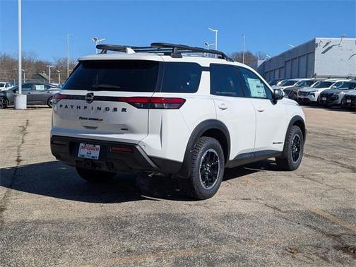 2025 Nissan Pathfinder Rock Creek