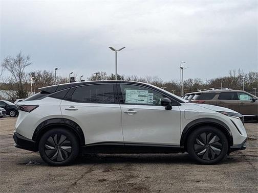 2025 Nissan ARIYA EVOLVE+