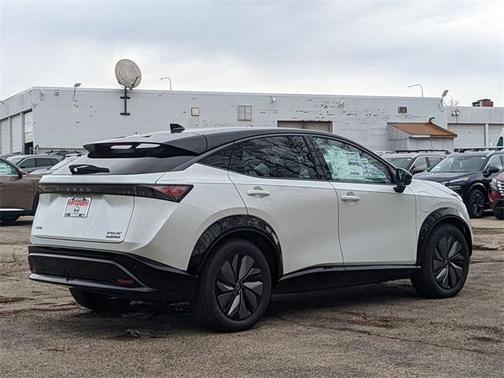 2025 Nissan ARIYA EVOLVE+