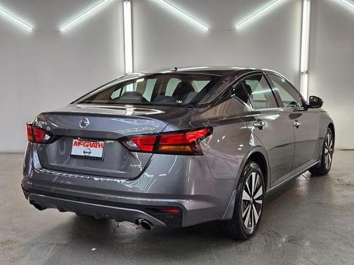 2020 Nissan Altima 2.5 SV