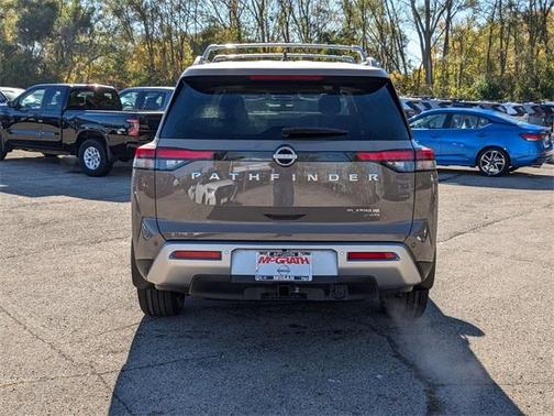 2025 Nissan Pathfinder Platinum