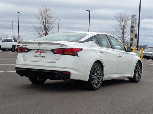 2024 Nissan Altima 2.0 SR