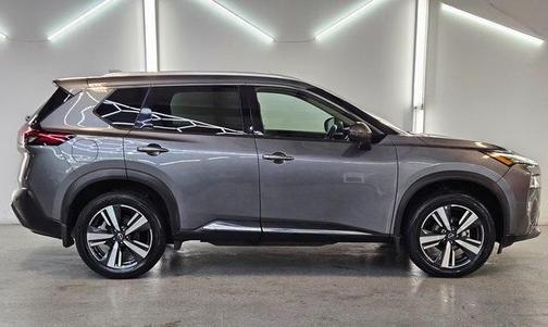 2022 Nissan Rogue SL