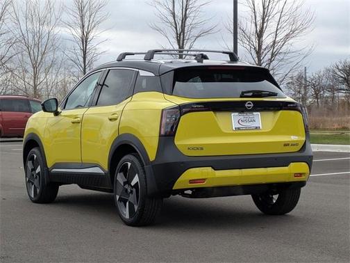 2026 Nissan Kicks SR