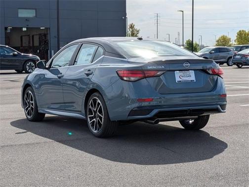 2025 Nissan Sentra SR
