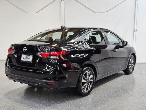 2023 Nissan Versa 1.6 SV