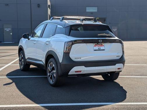 2026 Nissan Kicks SV