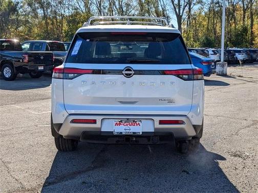 2025 Nissan Pathfinder Platinum
