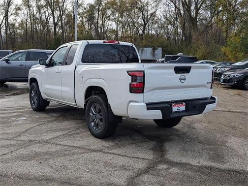 2025 Nissan Frontier SV