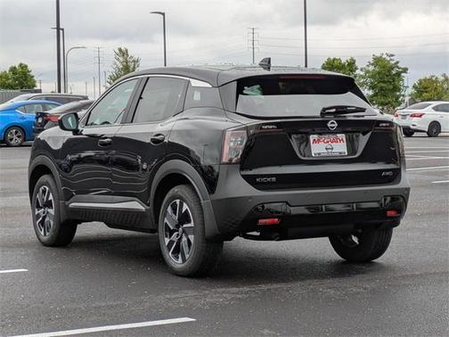 2025 Nissan Kicks SV