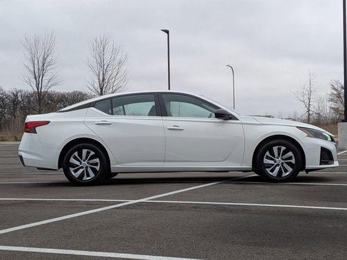 2025 Nissan Altima S