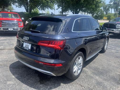Moonlight Blue 2020 Audi Q5 45 Premium
