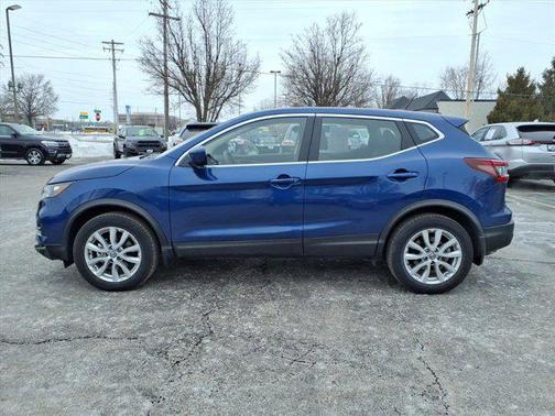 2022 Nissan Rogue Sport S