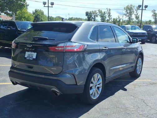 2024 Ford Edge Titanium