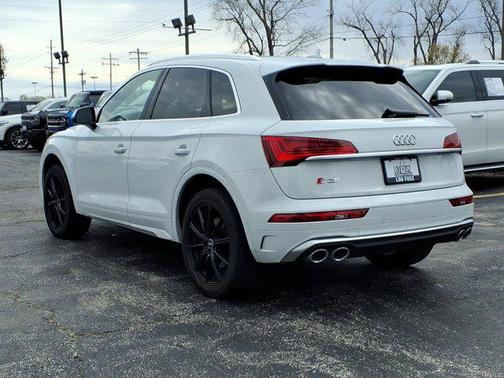 Mythos Black Metallic 2022 Audi SQ5 3.0T Premium