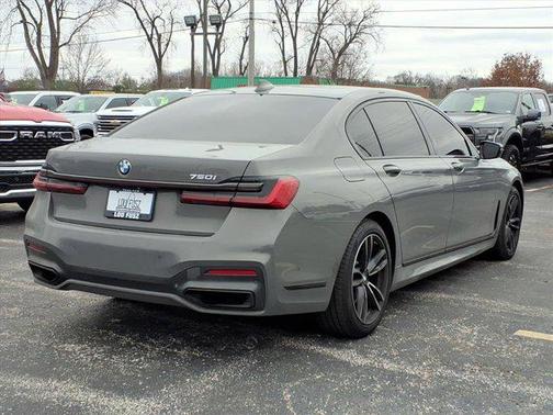 2021 BMW 750 i xDrive